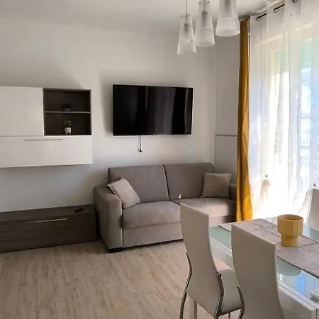 Апартаменты Pomposa Premium Lite Frontemare *